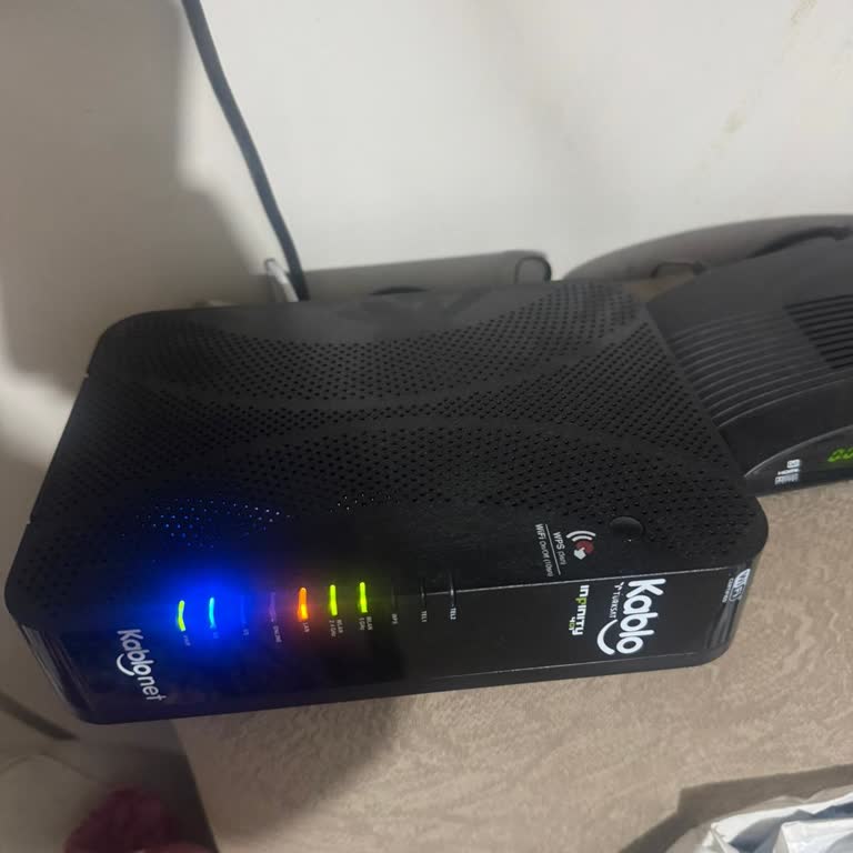 Sürekli Kesilen İnternet Ve Çözüm Bulamayan Müşteri Hizmetleri Mağduriyeti