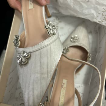 Ayakkabı Değişiminde Defolu Ürün Ve Kötü Müşteri Deneyimi