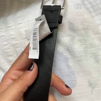 Aldığım Kemerlerde Üretim Hatası Ve İlgisiz Mağaza