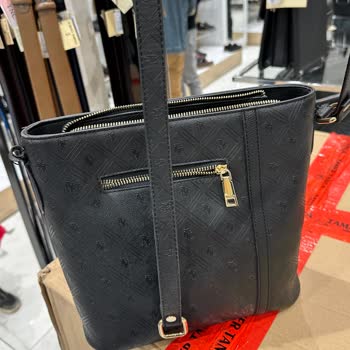 Altı Ayda Sapı Kopan Çanta Ve Yetersiz Garanti Süresi Mağduriyeti