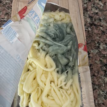 Aldığım Sek Tel Peynir Son Kullanma Tarihi Geçmemiş Olmasına Rağmen Küflü Çıktı
