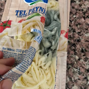 Aldığım Sek Tel Peynir Son Kullanma Tarihi Geçmemiş Olmasına Rağmen Küflü Çıktı