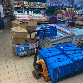 Migros Mağazasında Açılış Kaosu Ve Personel Eksikliği