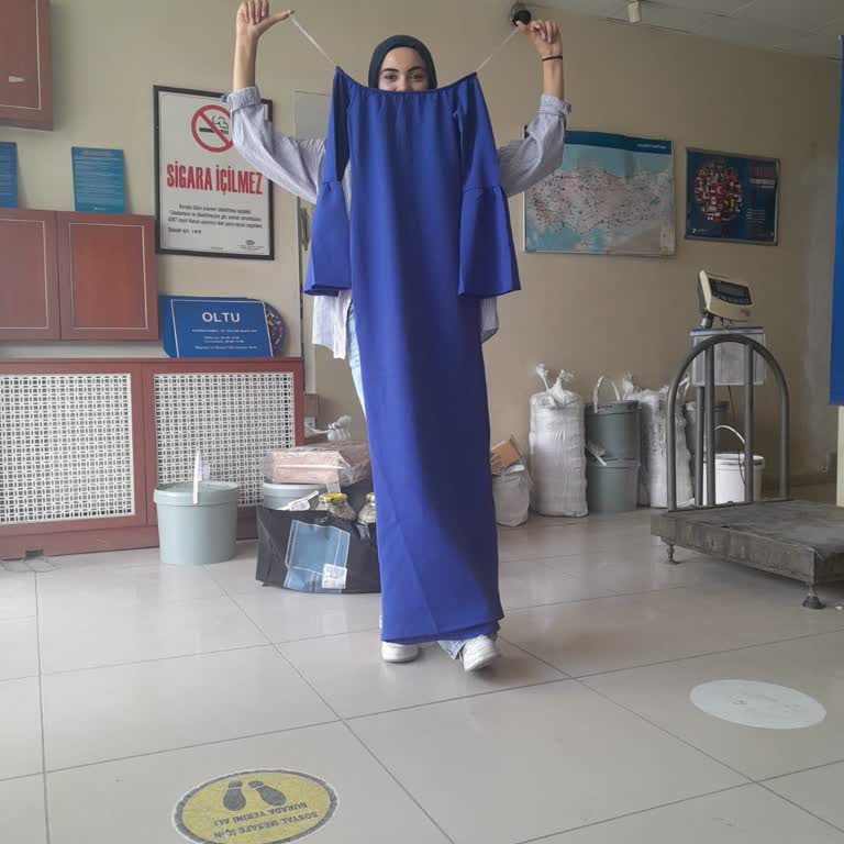 Aldığım Abiye Yerine Alakasız Bir Ürün Ve İlgisiz Satıcı