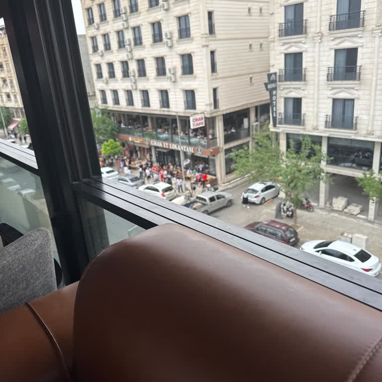 Midyat Cihan Lokantası / Koku, Hijyensizlik, Fahiş Fiyat Ve Müşteriyle Dalga Geçme!