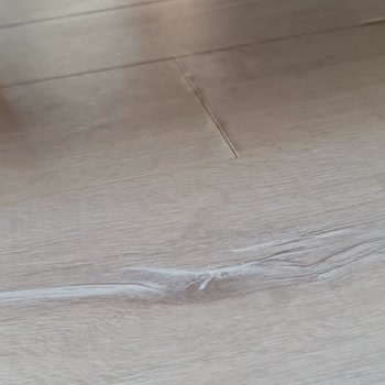 Yeni Döşenen Parke 2 Günde Kabardı, Firma Çözüm Sunmuyor