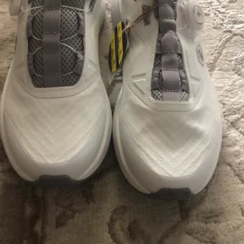 Spor Ayakkabı Ayağımı Yaraladı, Garanti Sorumluluğu Kabul Etmiyor