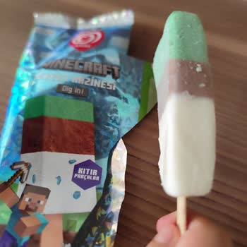 Algida Minecraft Dondurmasında Mavi Çıtır Parçalar Eksik