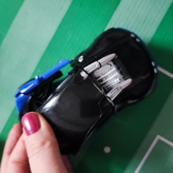 Kırılan Oyuncak Araba İçin Değişim Talebi