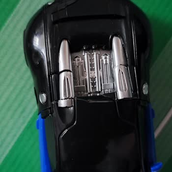 Kırılan Oyuncak Araba İçin Değişim Talebi