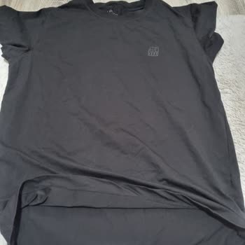 Lufian Mağazasından Alınan T-shirt İlk Yıkamada Dikişlerinden Söküldü