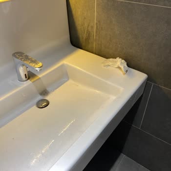 Shell İstasyonunda Temizlik Ve Hizmet Sorunu