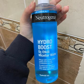 Neutrogena Hydro Boost Makyaj Temizleme Suyu Ciltte Şişlik Ve Tahrişe Sebep Oldu