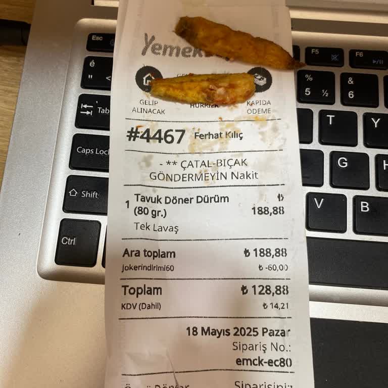 Dürümlerden Çıkan Tavuk Derisi Ve Bayat Patatesler Şaşırttı