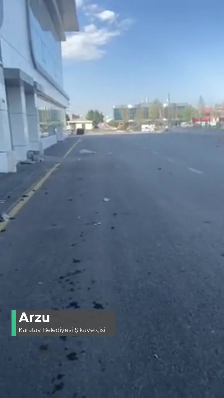 Karatay Belediyesi Çevre Kirliliği Çöp Yığılması Ve Çöp Konteynırını Olmayışı videonun kapak resmi
