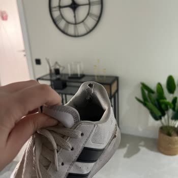 Adidas Ayakkabıda Kısa Sürede Yırtılma Ve Olumsuz Müşteri Hizmeti!