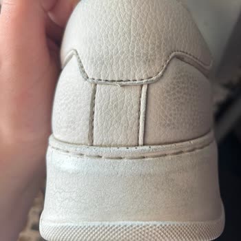 FLO'dan Alınan Kinetix Ayakkabının Kısa Sürede Renk Atması Ve Mağduriyet