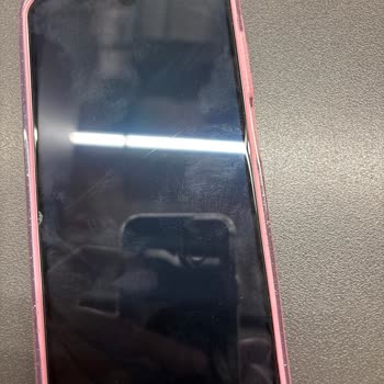 Media Markt'tan Alınan Ekran Koruyucu Kısa Sürede Çatladı, Değişim Yapılmadı!