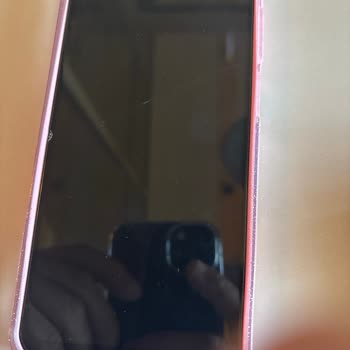 Media Markt'tan Alınan Ekran Koruyucu Kısa Sürede Çatladı, Değişim Yapılmadı!