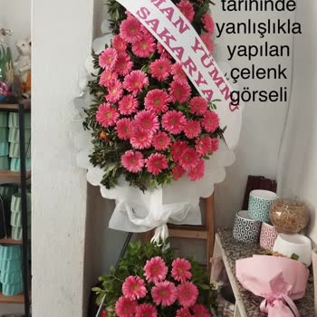 Çelenk Siparişim Solmuş Ve Yanlış Hazırlanıp Mağdur Edildim