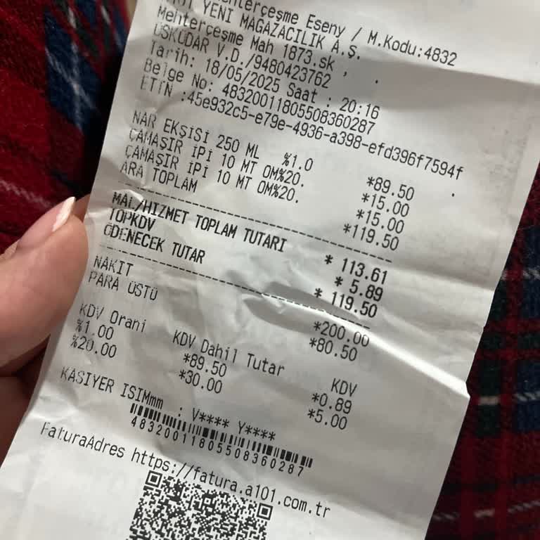 Kasiyerin Telefonla Konuşarak İlgisiz Ve Ters Davranması Mağaza Deneyimini Olumsuz Etkiledi