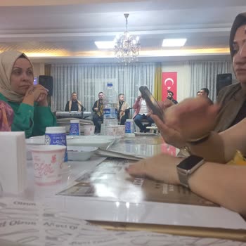 Söz Verilen Sıra Gecesi Yapılmadı, Ekstra Ücret Alındı