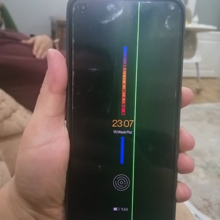 Realme GT2 Pro'da Aniden Oluşan Yeşil Çizgi Sorunu Ve Destek Talebi