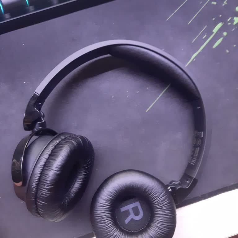 Philips Kulaklıkta Üretim Hatası: Sağ Taraf Sürekli Kapanıyor