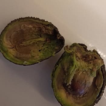 Avokado Siparişim Çürük Ve Olgun Geldi