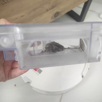 Servis Sonrası Su Haznesi Çizik Ve Kirli Olarak Teslim Edildi, Parça Değişimi Yapılmadı