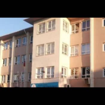 Görevli Memurun İletişim Tarzı Ve İlgisizliği Mağdur Ediyor