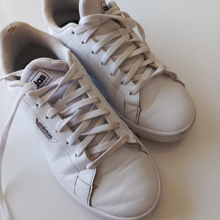 Adidas Ayakkabı Kısa Sürede Deforme Oldu, Hayal Kırıklığı Yaşadım