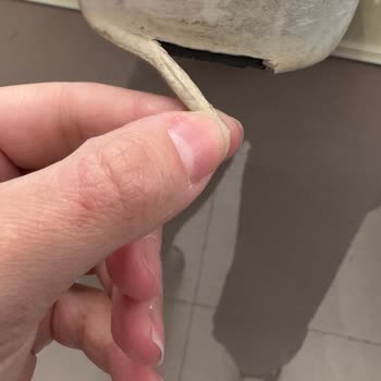 Golden Goose Ayakkabıda Sürekli Kopma Ve Yetersiz Mağaza Çözümü