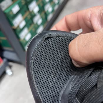 Puma'dan Aldığım Ayakkabılar 6 Ayda Yırtıldı, Değişim Talebim Reddedildi