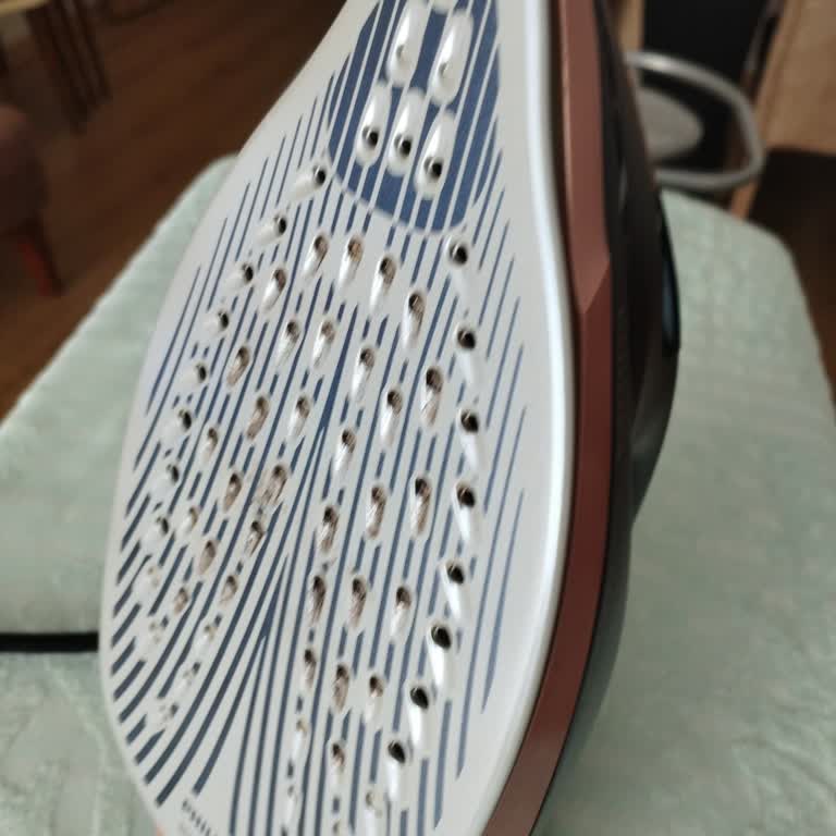 Philips Ütü Tabanı Kıyafetleri Yakıyor, Servis Ve Müşteri Hizmetleri Sorunu Çözmüyor