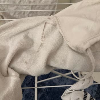Kurutmalı Çamaşır Makinesi Leke Sorunu Devam Ediyor