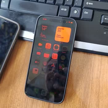 iPhone 16 Pro Max Isınıyor Ve Şebeke Kesiliyor