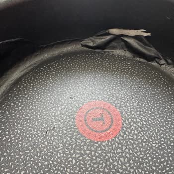 Tefal Tencerede Beklenmedik Kaplama Soyulması