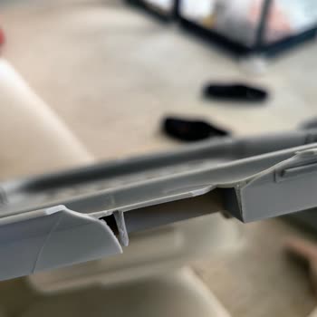 Kırık Organizer Ve Dağılmış Bisküvilerle Hayal Kırıklığı