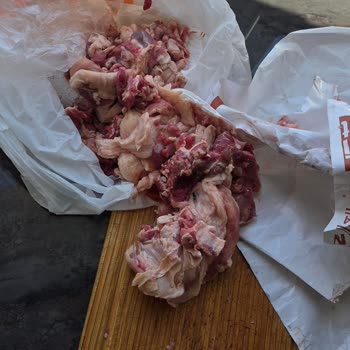 Migros'tan Aldığım Etin Büyük Kısmı Yenmeyecek Durumda Çıktı