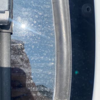 BMW 116i Ön Cam Fitili Ve Arka Stop Lambası Sorunu