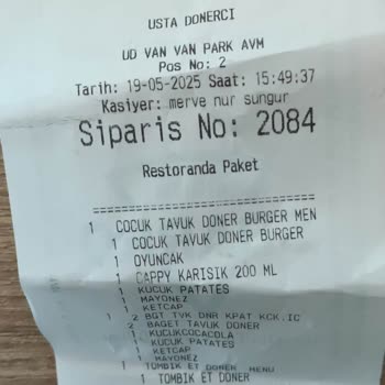 Usta Dönerci'de Yediğim Döner Midemi Rahatsız Etti