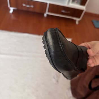 Tek Kullanımda Deforme Olan Ayakkabıya Çözüm Bekliyorum