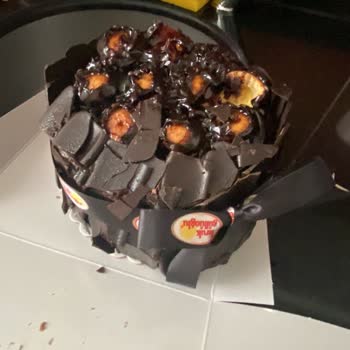 910 TL Ödediğim Pastanın Kötü Hali Ve Yetersiz Çözüm