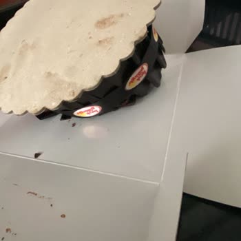 910 TL Ödediğim Pastanın Kötü Hali Ve Yetersiz Çözüm