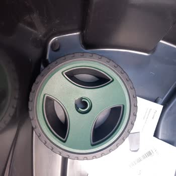 Aldığım Bosch Dal Öğütme Makinesi Kırık Ve Eksik Parçalarla Teslim Edildi, Sorunum Çözülmüyor