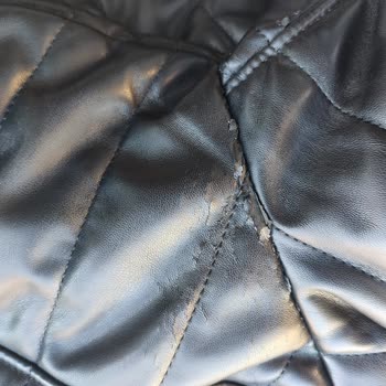 Aldığım Deri Montun Derisi Döküldü, Garanti Süresiyle İlgili Sorun Yaşadım