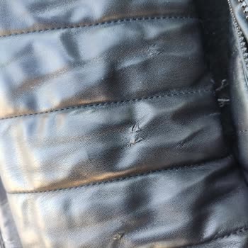 Aldığım Deri Montun Derisi Döküldü, Garanti Süresiyle İlgili Sorun Yaşadım