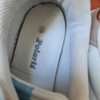 FLO'dan Aldığım Ayakkabının Tabanı İlk Kullanımda Koptu, İade Talebim Reddedildi