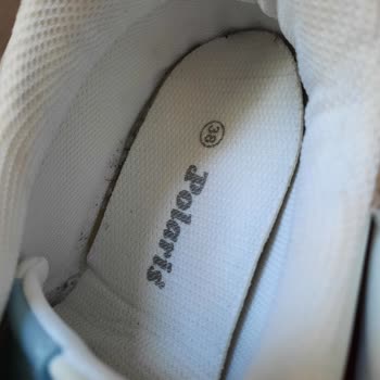 FLO'dan Aldığım Ayakkabının Tabanı İlk Kullanımda Koptu, İade Talebim Reddedildi